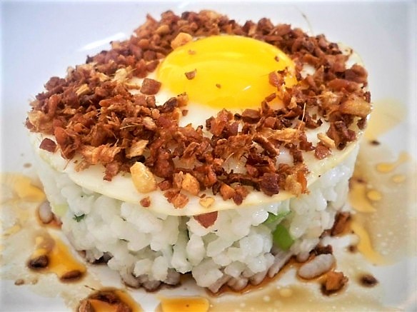 Egg with Garlic Ginger Rice