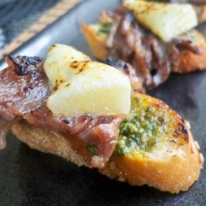 Mini steak sandwiches