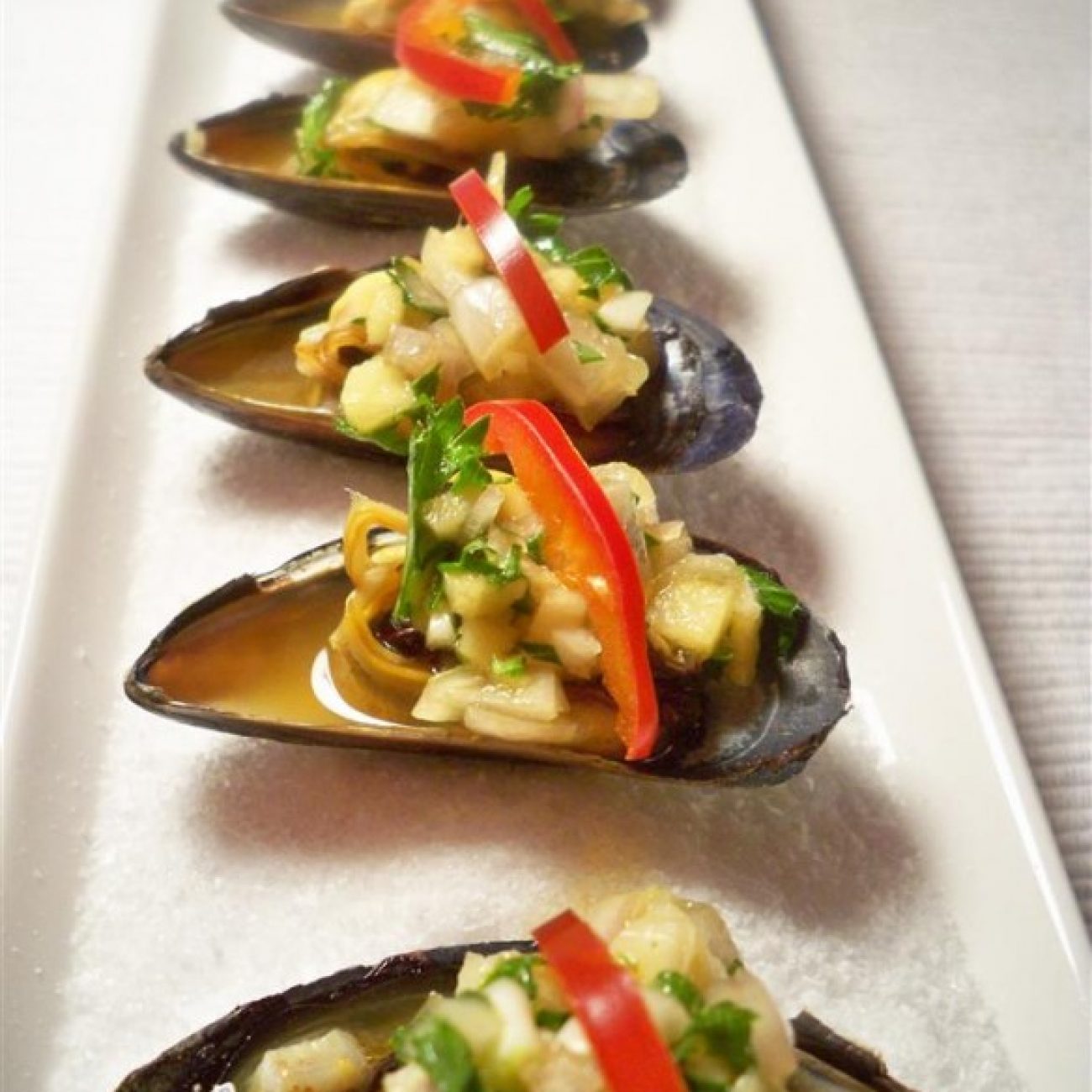 Mussels with Spicy Salsa