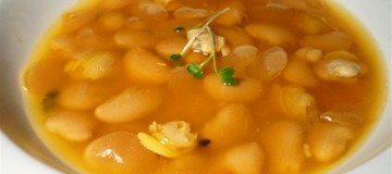 Asturian bean stew with clams (Custom)
