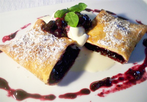 Blueberry Won Ton Pie (Custom)