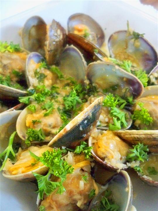 Cockles with garlic and parsley (Custom)