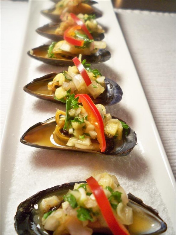 Mussles with Spicy Salsa (Custom)
