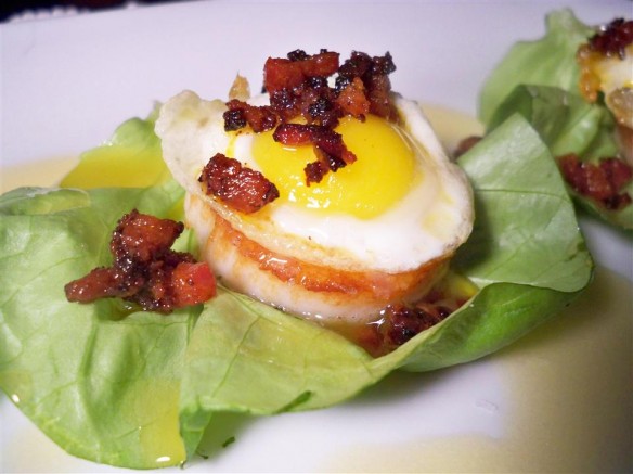 Scallop with quail egg (Custom)