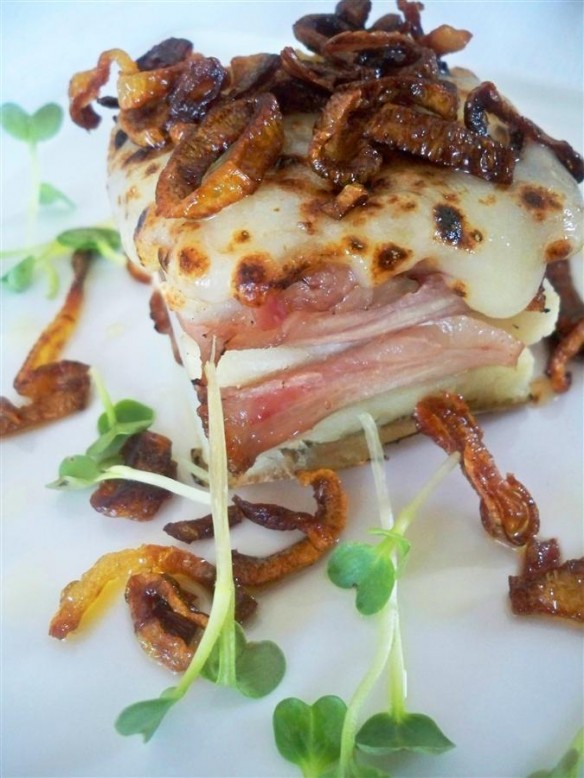 Steak, cheese and potato with fried onions (Custom)