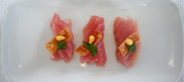 Yellow Fin Tuna Toro with Spicy Mayo and Won Ton Crisp (Custom)