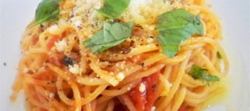 Spaghetti-Pomodoro-Custom-584x488